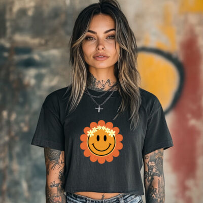 Lades Loose Fit Faded Crop Top Smiley Thumbnail